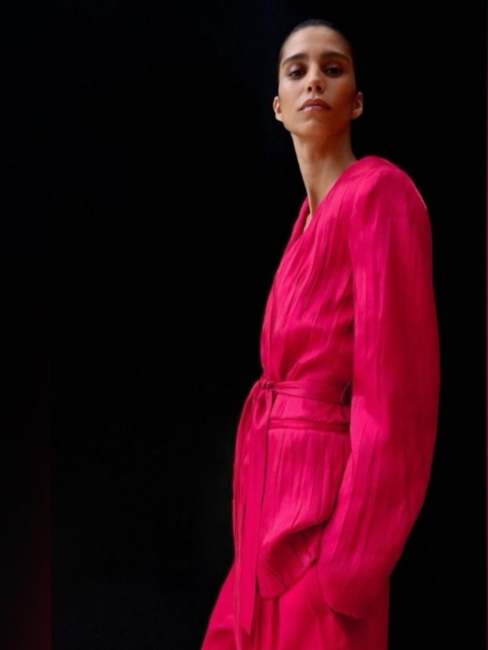 ZARA Hot Pink Red Crinkle Effect Shimmering Belted Blazer! 💖 - Picture 5 of 16